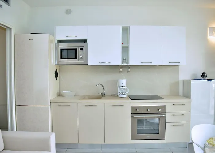 아파트 Charming With Garden View *